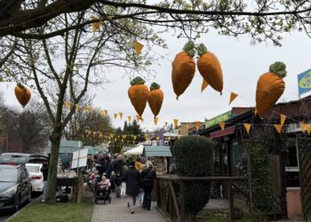Wielkanocny Jarmark na Bocznej przyciągnął mieszkańców. Świąteczna atmosfera w Chorzowie