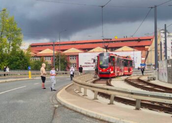 Tramwaje wracają na estakadę w Chorzowie. Regularne kursy od 22 sierpnia