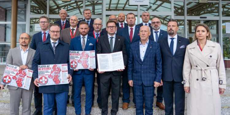 „Plaster już nie wystarcza”. Śląscy samorządowcy wspólnie alarmują w sprawie szpitali